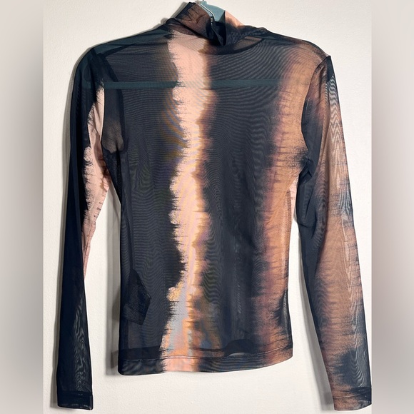 New Aligne Gamball Graphic print high neck mesh sheer top in ombré - Picture 3 of 7